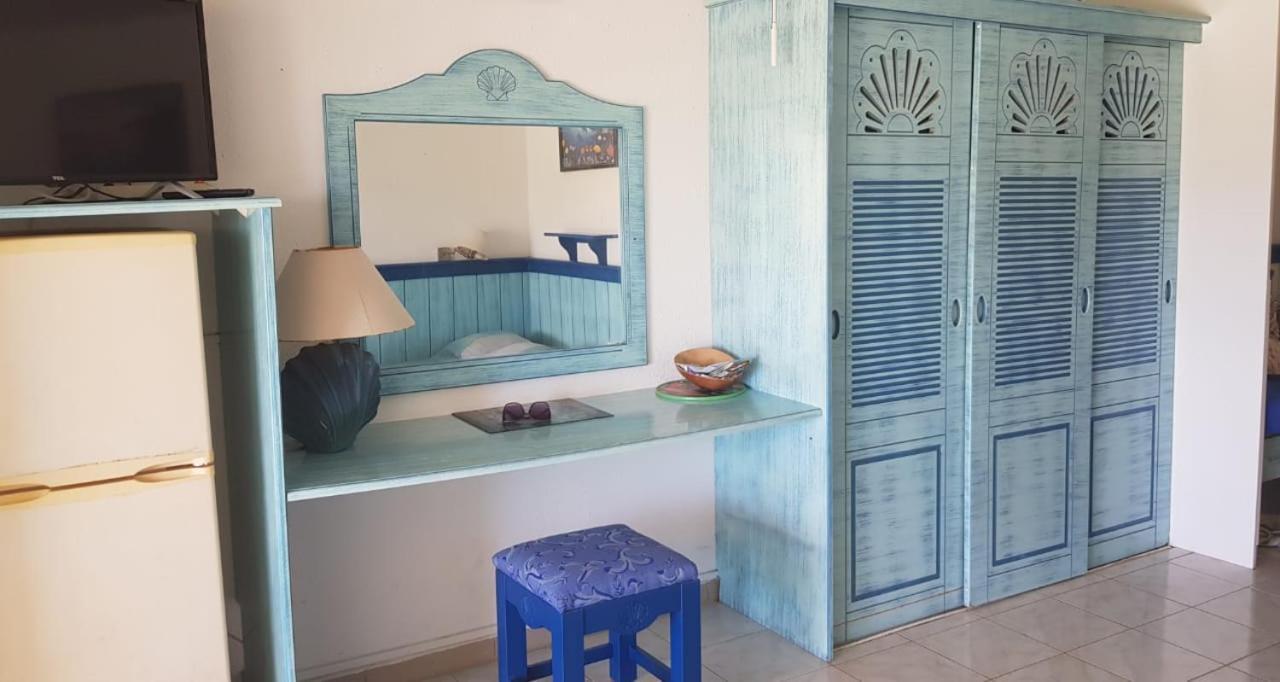 Studio Les Pieds Dans L'Eau Le Moule Ngoại thất bức ảnh